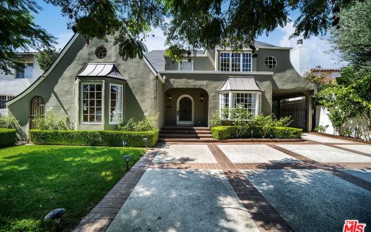 Single Family House For Sale in Beverly Hills California 5 Beds 4 Baths