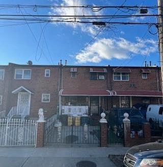 Town House For Sale in Brooklyn New York 3 Beds 2 Baths
