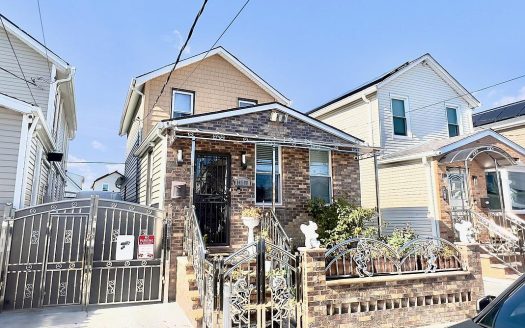Single Family House For Sale in Jamaica New York 3 Beds 3 Baths