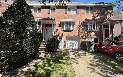 Single Family House For Sale in Brooklyn New York 4 Beds 3 Baths