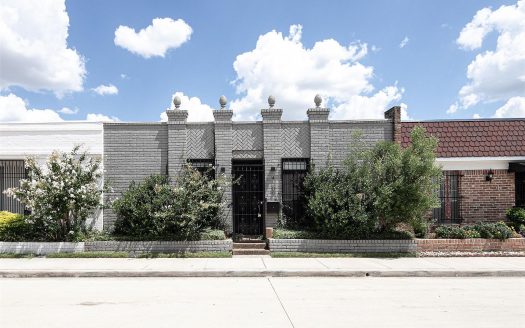 Townhome For Rent in Houston Texas 3 Beds 2 Baths