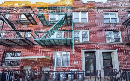 Multi Family House For Sale in Brooklyn New York 11 Beds 7 Baths