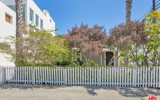 Single Family House For Sale in Santa Monica California 2 Beds 3 Baths