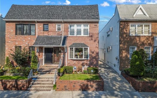 Multi Family House For Sale in Brooklyn New York 7 Beds 3 Baths