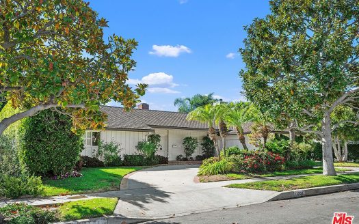 Single Family House For Sale in Los Angeles California 3 Beds 3 Baths
