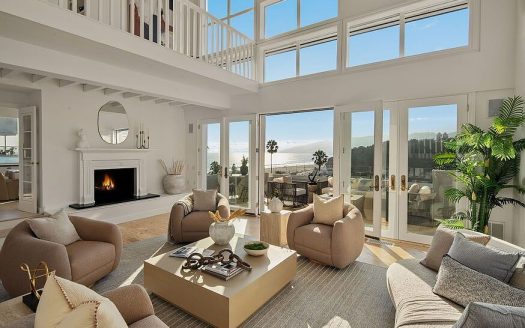 Single Family House For Sale in Santa Monica California 4 Beds 7 Baths