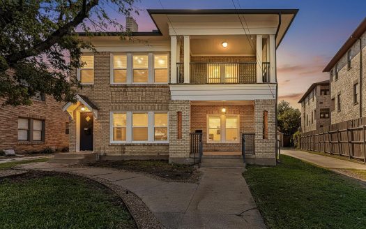 Single Family For Rent in Dallas Texas 2 Beds 2 Baths