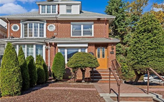 Single Family House For Sale in Brooklyn New York 4 Beds 3 Baths