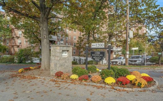 Condo For Sale in Bronxville New York 1 Beds 1 Bath