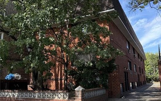 Multi Family House For Sale in Brooklyn New York 17 Beds 12 Baths