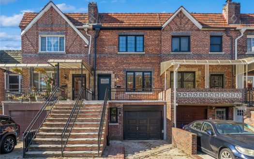 Multi Family House For Sale in Brooklyn New York 3 Beds 4 Baths