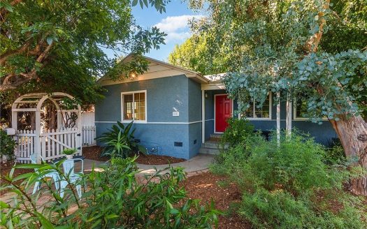 Single Family House For Sale in Van Nuys California 4 Beds 2 Baths