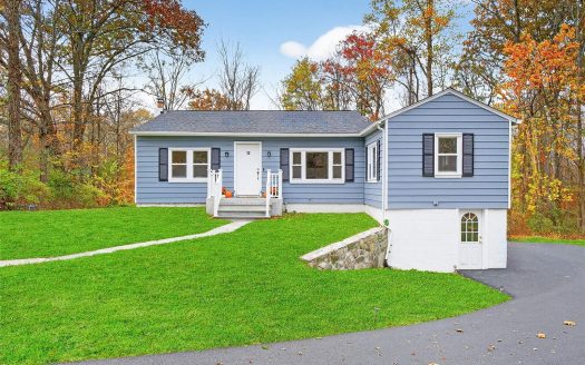 Single Family For Sale in Wappingers Falls New York 3 Beds 1 Bath