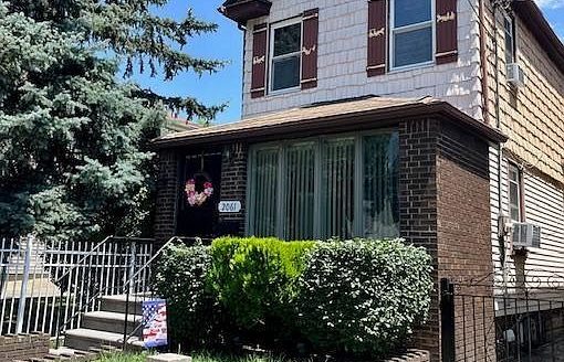 Single Family House For Sale in Brooklyn New York 3 Beds 2 Baths