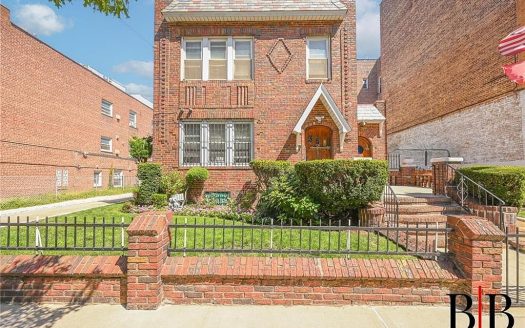 Multi Family House For Sale in Brooklyn New York 6 Beds 3 Baths