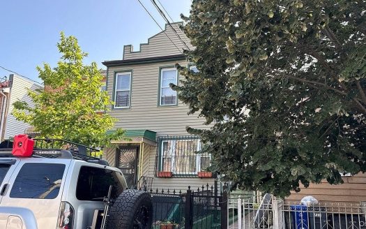 Multi Family House For Sale in Brooklyn New York 5 Beds 2 Baths