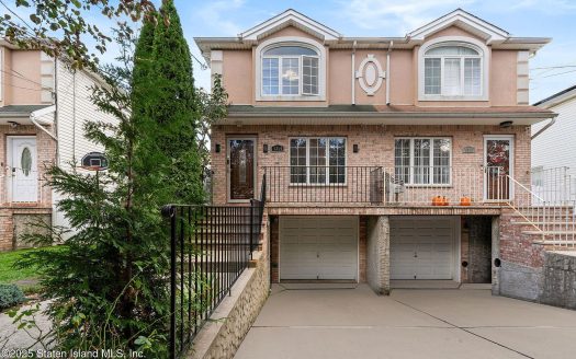 Single Family House For Sale in Brooklyn New York 3 Beds 4 Baths