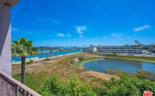 Condo For Sale in Playa Del Rey California 2 Beds 2 Baths