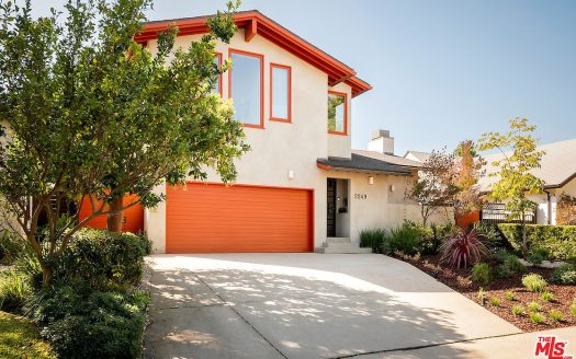 Single Family House For Sale in Los Angeles California 4 Beds 4 Baths