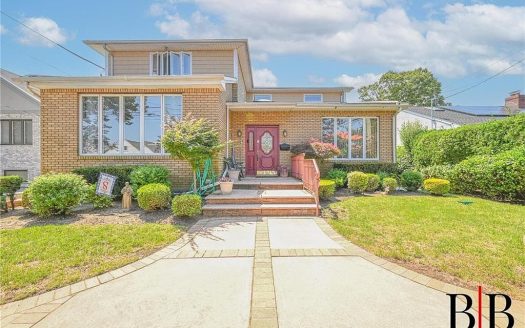 Single Family House For Sale in Brooklyn New York 4 Beds 4 Baths