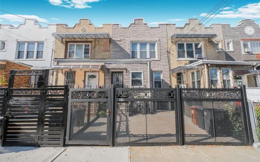 Single Family House For Sale in Brooklyn New York 3 Beds 3 Baths