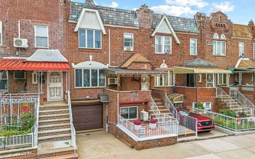 Multi Family House For Sale in Brooklyn New York 4 Beds 2 Baths