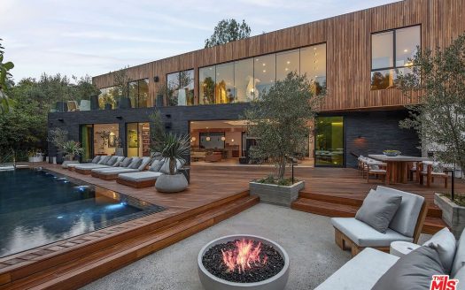 Single Family House For Sale in Beverly Hills California 6 Beds 11 Baths