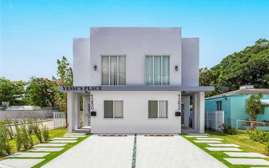 Multi Family For Rent in Miami Florida 3 Beds 3 Baths