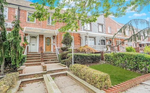 Single Family House For Sale in Brooklyn New York 3 Beds 2 Baths