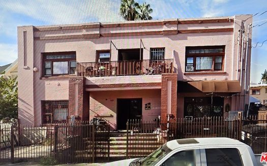 Multi Family House For Sale in Los Angeles California 10 Beds 8 Baths