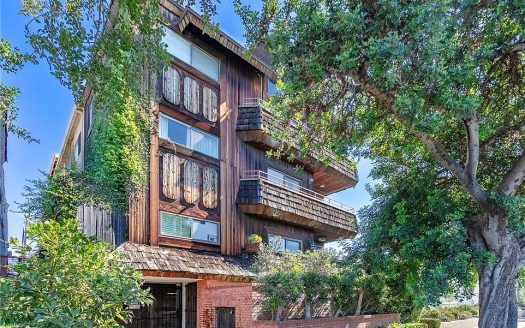 Condo For Sale in Santa Monica California 2 Beds 2 Baths