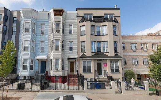 Multi Family House For Sale in Brooklyn New York 11 Beds 3 Baths