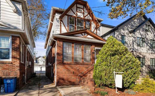 Single Family House For Sale in Brooklyn New York 4 Beds 2 Baths