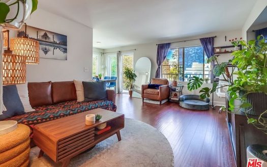 Condo For Sale in Los Angeles California 1 Beds 1 Bath