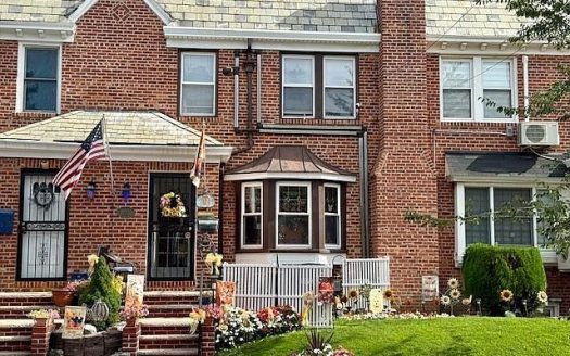 Single Family House For Sale in Brooklyn New York 4 Beds 2 Baths