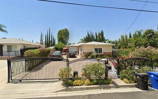 Single Family House For Sale in Tarzana California 3 Beds 2 Baths