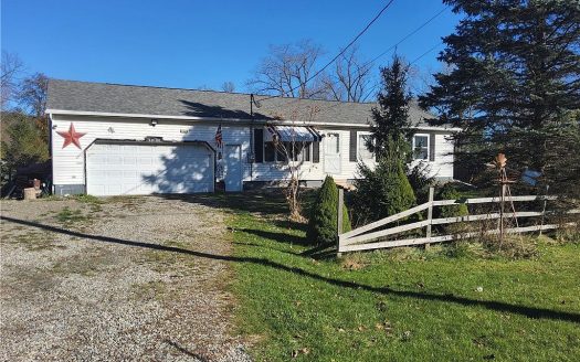 Single Family For Sale in Avoca New York 3 Beds 1 Bath