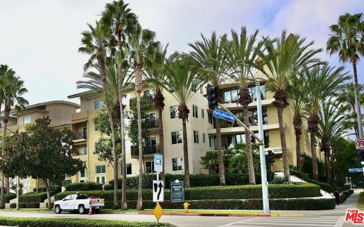 Condo For Sale in Playa Vista California 1 Beds 1 Bath