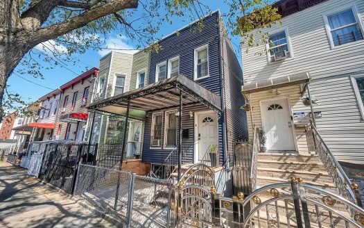 Single Family House For Sale in Brooklyn New York 4 Beds 2 Baths