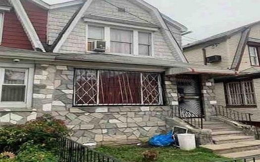 Single Family House For Sale in Brooklyn New York 4 Beds 2 Baths