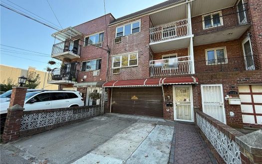 Multi Family House For Sale in Brooklyn New York 7 Beds 5 Baths