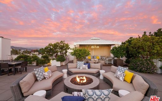 Condo For Sale in Beverly Hills California 3 Beds 4 Baths