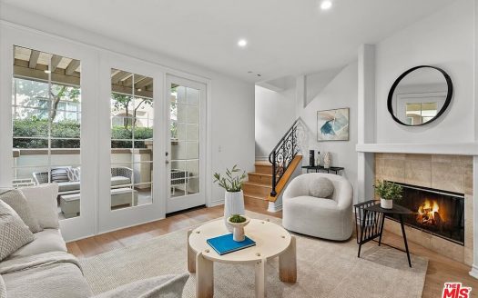 Condo For Sale in Playa Vista California 2 Beds 3 Baths