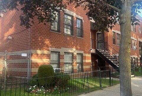 Condo For Sale in Brooklyn New York 2 Beds 1 Bath