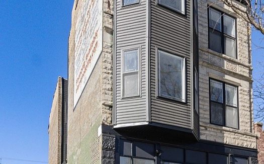 Apartment For Rent in Chicago Illinois 3 Beds 2 Baths