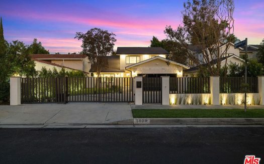 Single Family House For Sale in Valley Village California 5 Beds 5 Baths