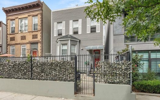 Multi Family House For Sale in Brooklyn New York 4 Beds 3 Baths