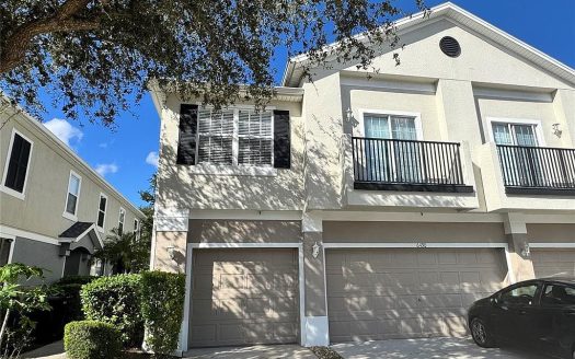 Town House For Sale in Orlando Florida 2 Beds 2 Baths