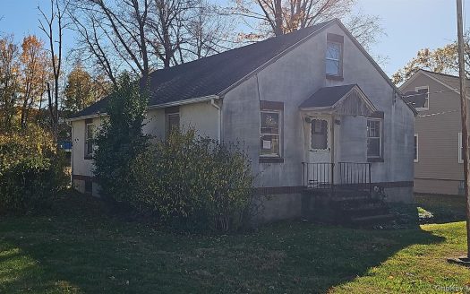 Single Family For Sale in Florida New York 2 Beds 1 Bath