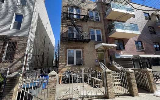Multi Family House For Sale in Brooklyn New York 12 Beds 6 Baths